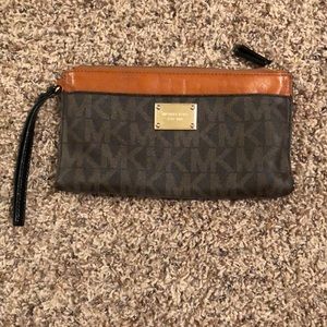 Michael Kors wristlet